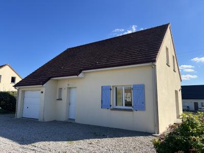Contemporary Detached House with Garden