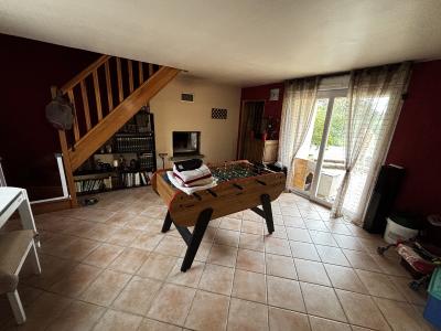 Lovely House with Pool and Large Garden