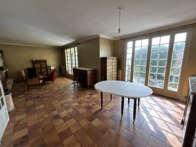 Detached House with Landscaped Garden