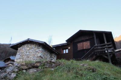 Ski Chalet House with Panoramic Views