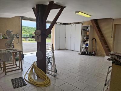 Detached Country House in 7 Hectares with Pond