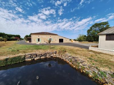 Detached Country House in 7 Hectares with Pond