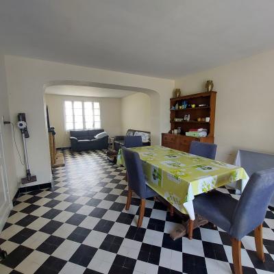 Detached House with Garden and Open View