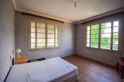 Detached House with Garden and Open View