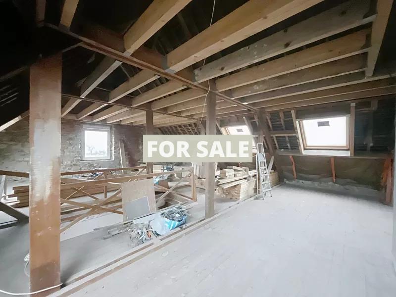 Huge Detached House to Renovate