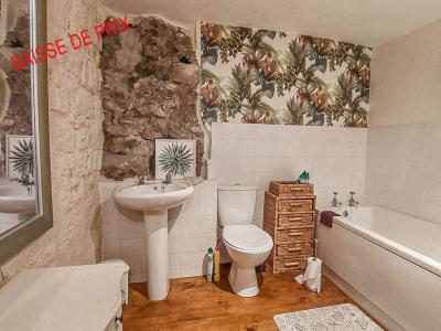 Ideal Holiday Home Property with Garden