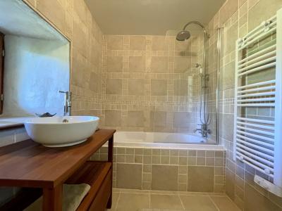 Lovely House with Swimming Pool in Beautiful Garden