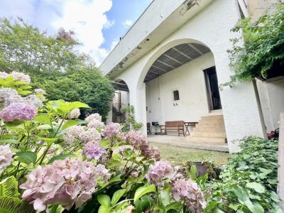 Lovely House with Swimming Pool in Beautiful Garden