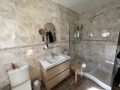 Detached Country House with Swimming Pool and Landscaped Garden