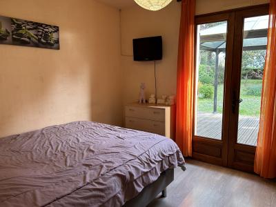 Single Storey Detached Villa With Pool