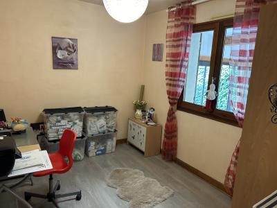 Single Storey Detached Villa With Pool