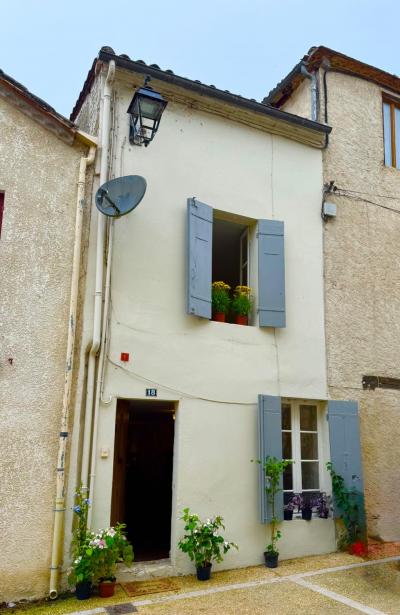 Pretty Town House, Ideal Holiday Home