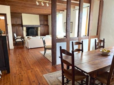 Country House with Swimming Pool and Open Views