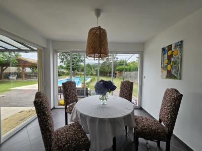 Beautiful Single Storey Villa with Swimming Pool