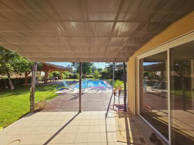 Beautiful Single Storey Villa with Swimming Pool