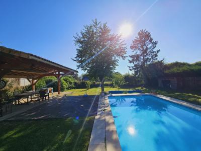 Beautiful Single Storey Villa with Swimming Pool