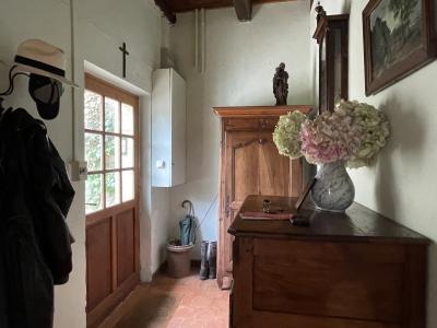 Detached Manor House with Pool and Land