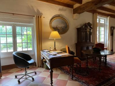 Detached Manor House with Pool and Land