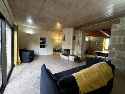 Very Pretty Property with Swimming Pool