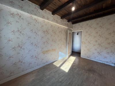 Detached House with Garden and Open View