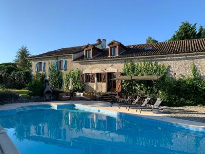 Farmhouse and Barn Conversion, Pool and Open Views