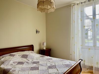 Manor House with Outbuildings in Four Hectares