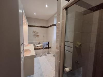 Manor House with Outbuildings in Four Hectares