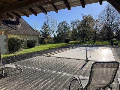 Detached Country House with Swimming Pool