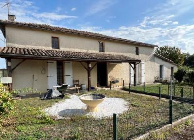 House With Outbuildings on a Large Plot Of Land