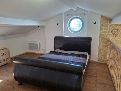 Detached House with Beautiful Renovated Interior
