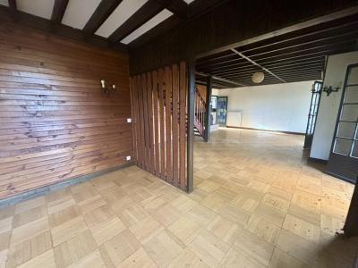 Fantastic Detached Chalet in Mature Grounds