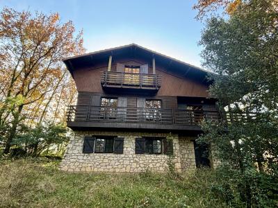 Fantastic Detached Chalet in Mature Grounds