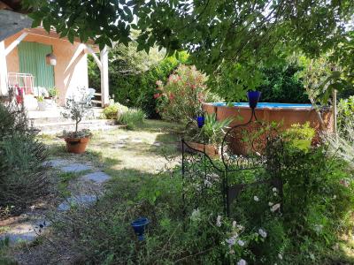 Detached House with Lovely Mature Garden