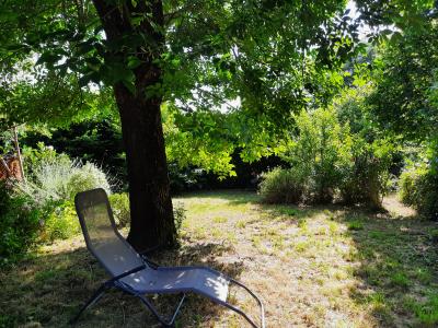 Detached House with Lovely Mature Garden