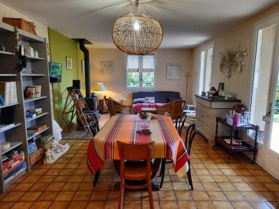 Detached House with Lovely Mature Garden