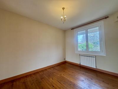 Detached House with Garden