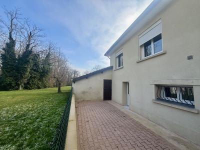 Detached House with Garden