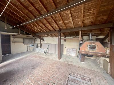 Detached House with Garden