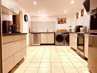 Propriete A Monpazier Entierement Renovee Comprenant Une Maison D\\\'habitation Avec Gites