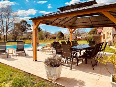 Propriete A Monpazier Entierement Renovee Comprenant Une Maison D\\\'habitation Avec Gites