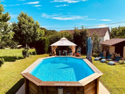 Propriete A Monpazier Entierement Renovee Comprenant Une Maison D\\\'habitation Avec Gites