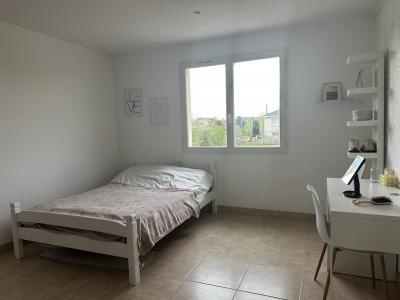 Detached House with Swimming Pool