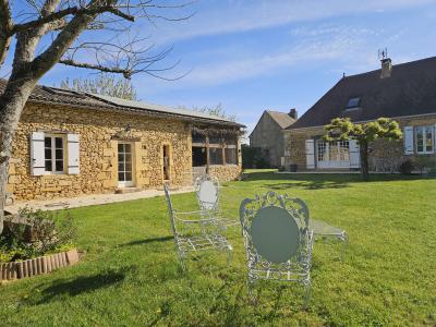 Magnificent Detached Country House with Outbuildings