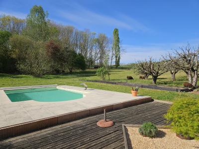 Magnificent Detached Country House with Outbuildings