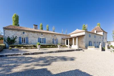 Magnificent Country House with Pool and Open Views