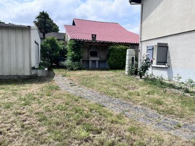Detached House with Lovely Garden