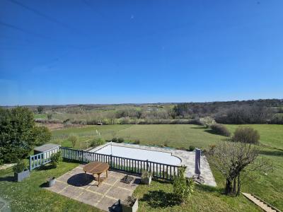 Detached Country House with Pool and Open Views