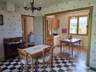 Traditional House with Garden and Outbuilding