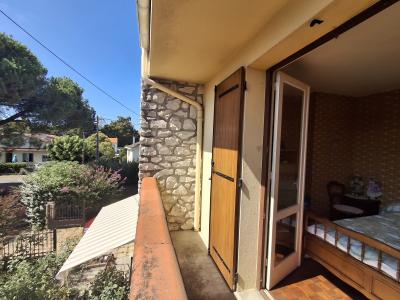 Traditional House with Garden and Outbuilding