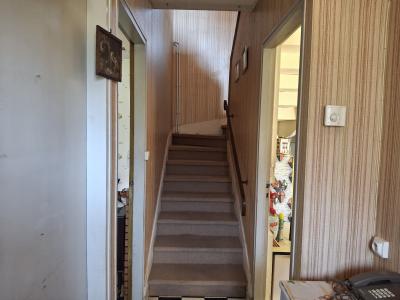 Traditional House with Garden and Outbuilding